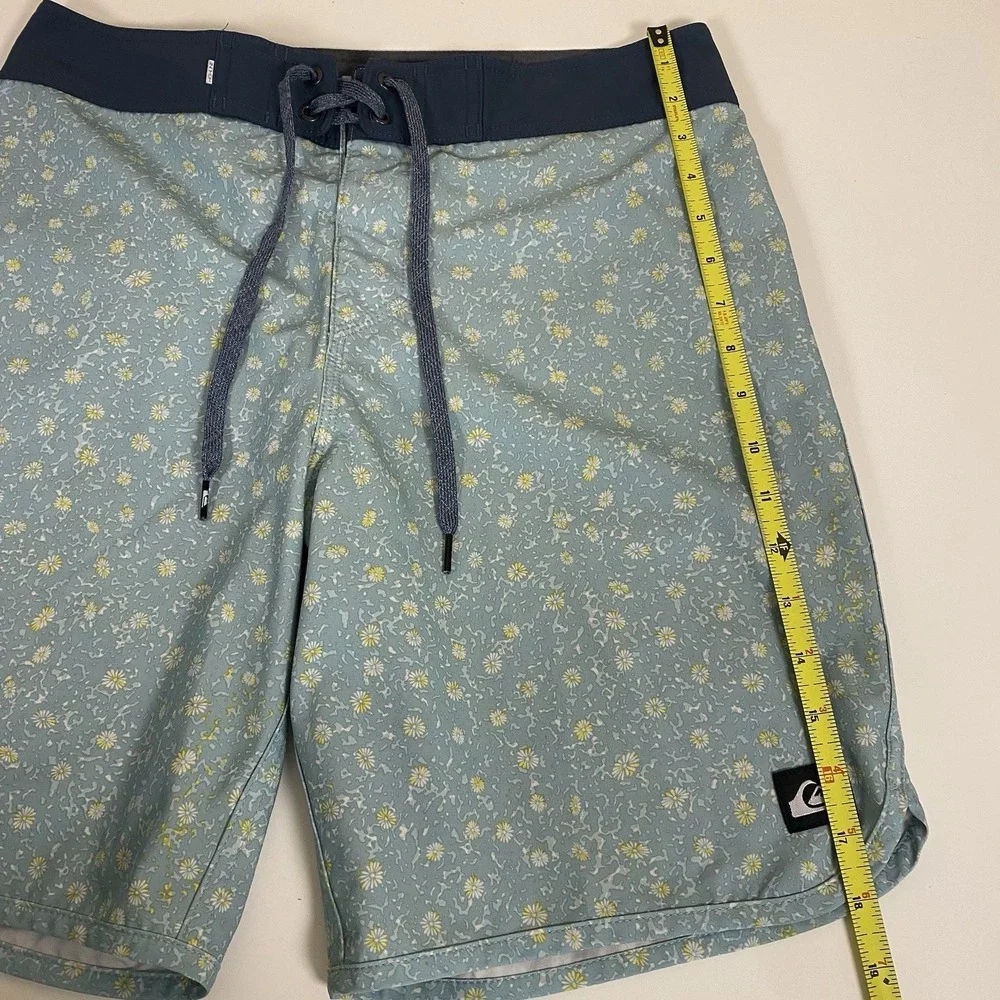 Quicksilver Highline Board Shorts Mens Sz 30 Surfsilk  Blue‎  4 Way Stretch Swim